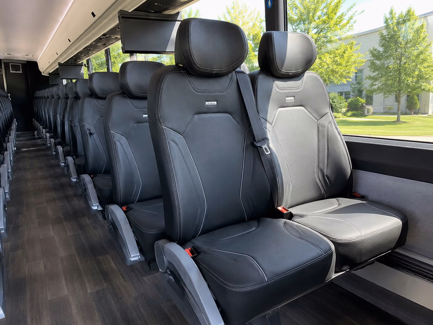 how the distance and duration of your trip affect charter bus rates in johns creek